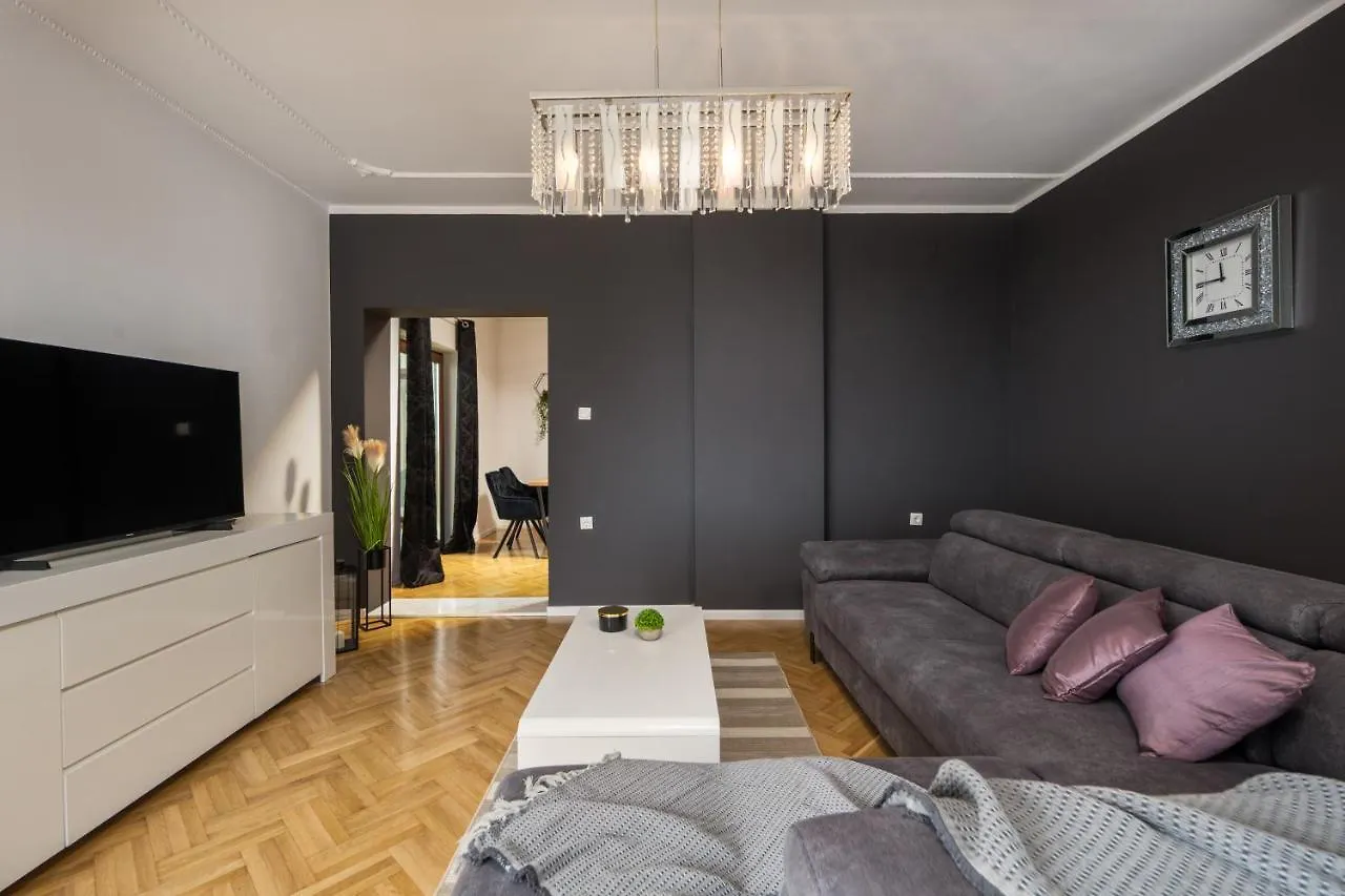 Villa Adriatic, Apartment Chiara With Sea View And Heated Swimming Pool, Free Private Parking, Icici