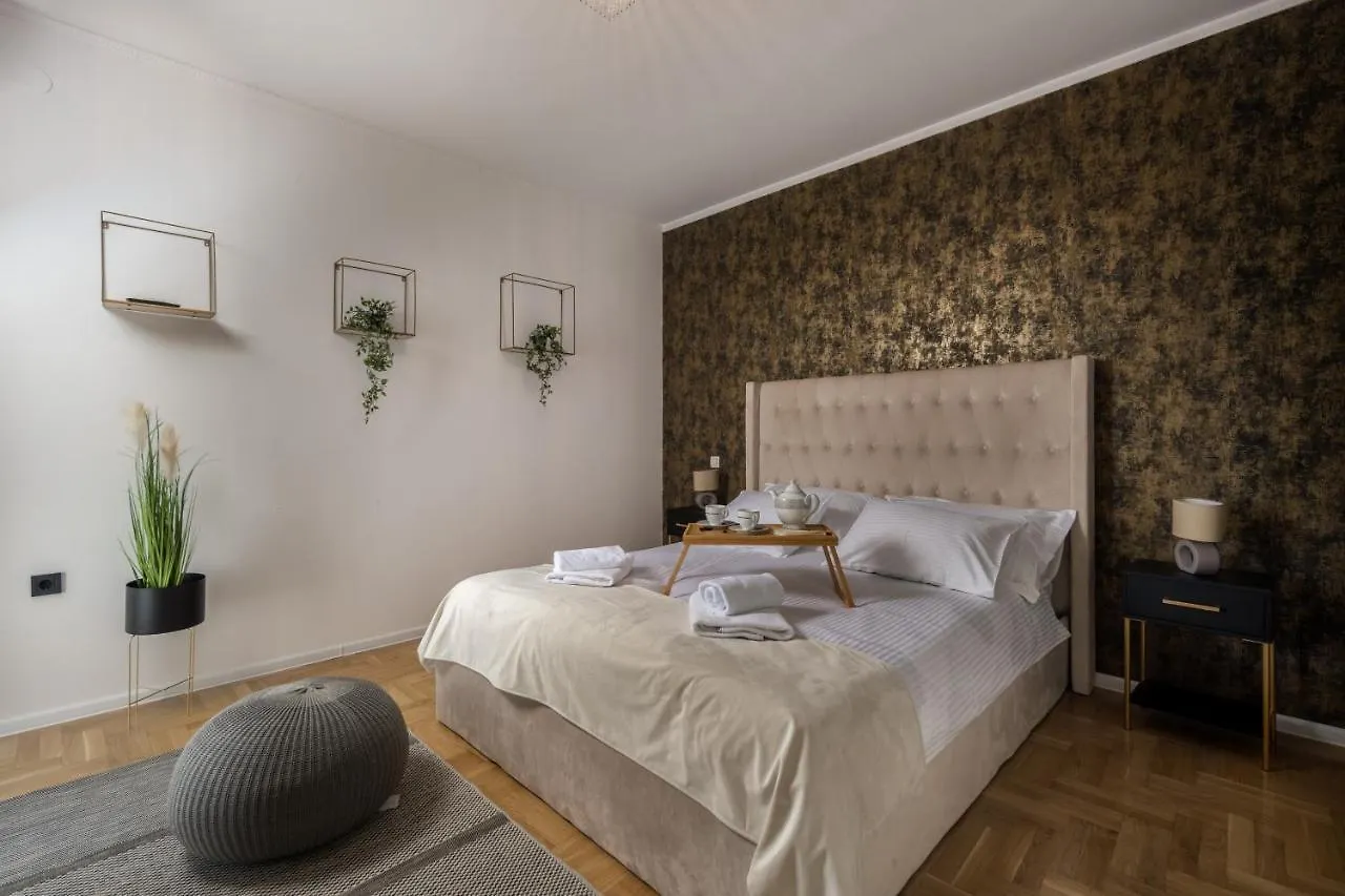 Villa Adriatic, Apartment Chiara With Sea View And Heated Swimming Pool, Free Private Parking, Icici Croatia